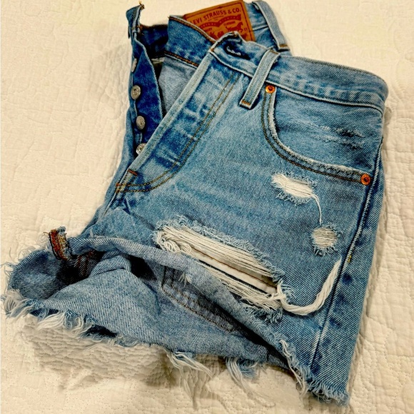 Levi's Pants - Levi's shorts